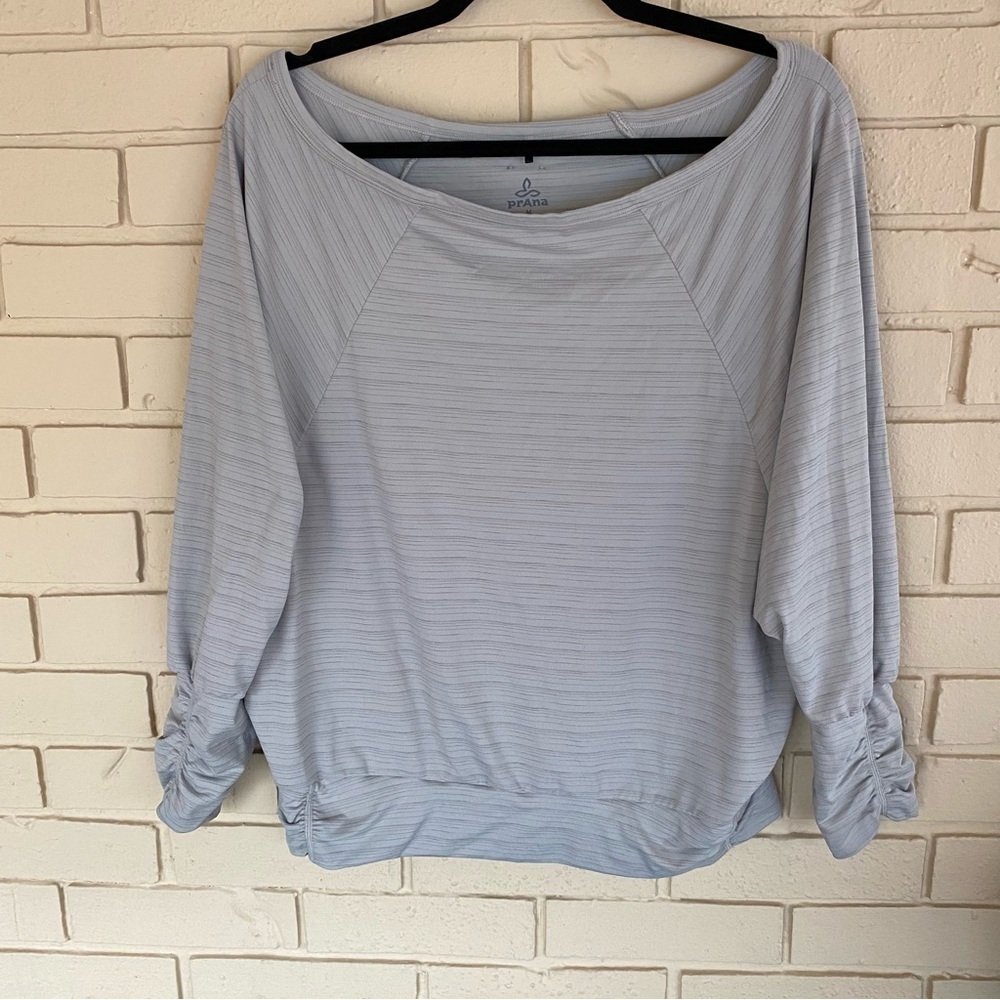 prAna Gray Wide Neck Ruched Striped Pullover Sweatshirt Woman’s Medium M